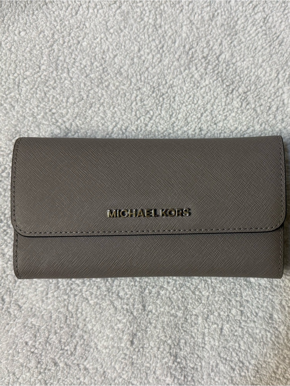 Michael Kors Large Jet Set Travel Tri-Fold Leather Wallet